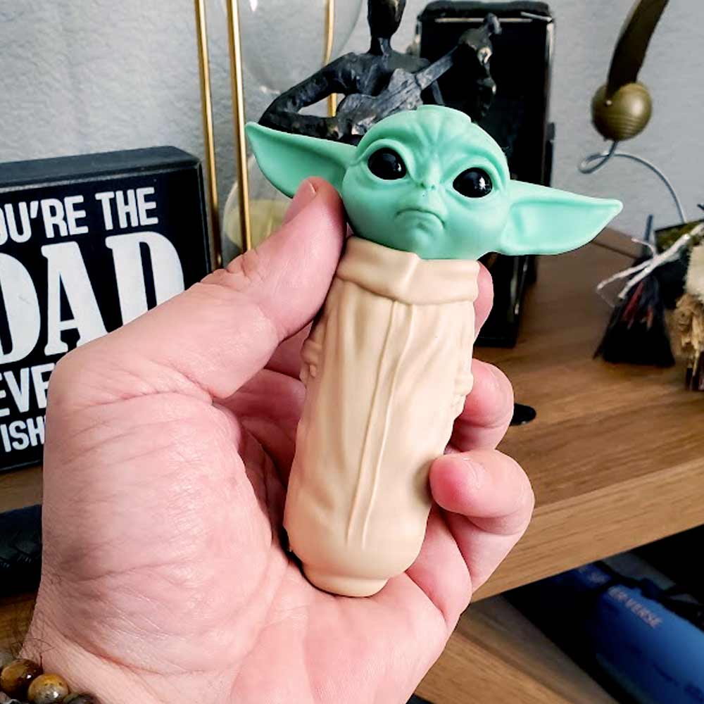 BABY YODA SILICONE HAND PIPE 4.5"