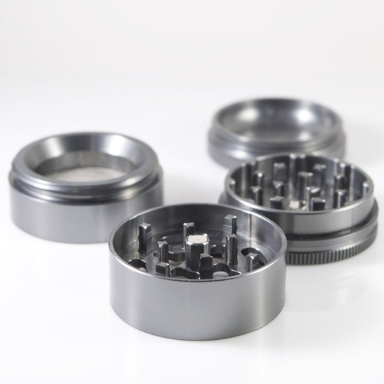 SMALL 4-PIECE GREY SHREDDER - Smoke City
